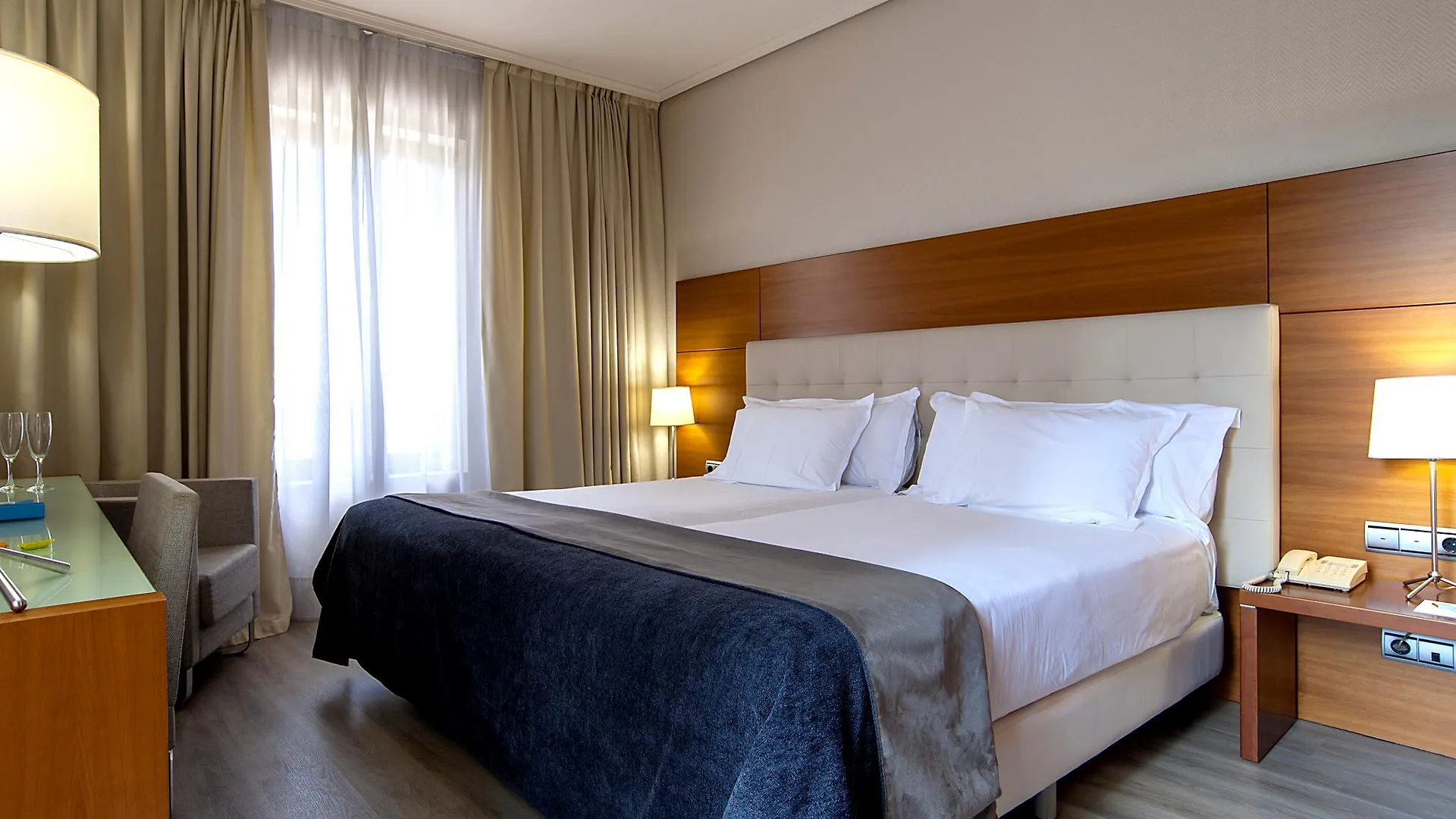 Hotel Silken Amara Plaza San Sebastian 4*,